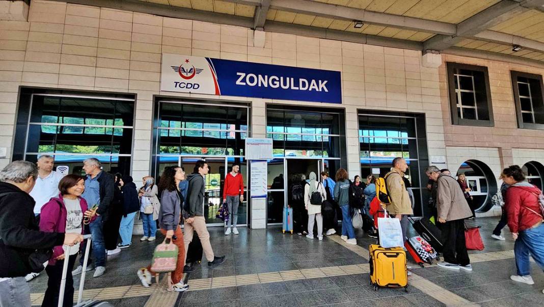 Karadeniz'de doğa şöleni! Turistik Karaelmas Ekspresi yolcularını büyüledi 12